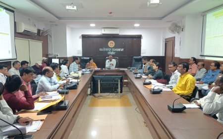 “पहले खुद अनुशासन सीखें, फिर बच्चों को सिखाएं” - कलेक्टर