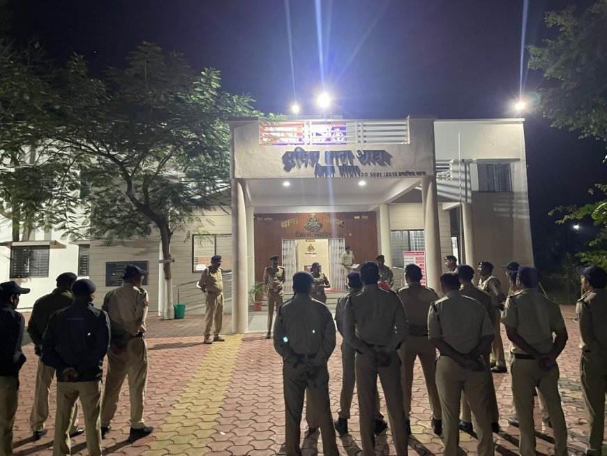 आष्टा में देर रात आई  वारंटीयो की शामत।