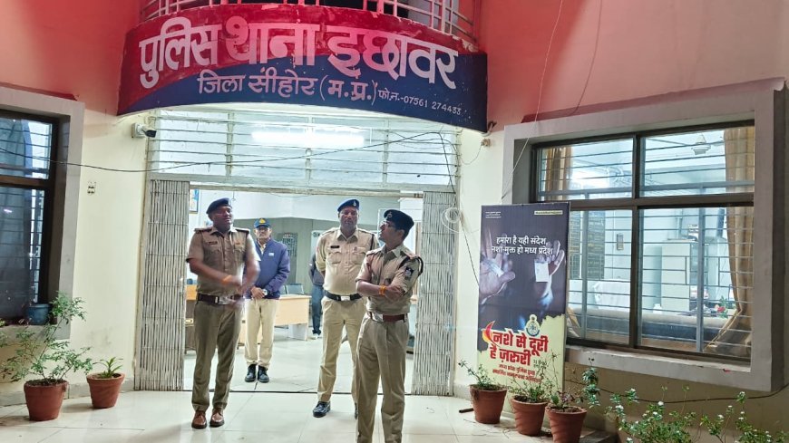 रातभर चली पुलिस की कोम्बिंग गश्त ,141 वारंटियों की गिरफ्ताऱी, 133 निगरानी गुण्डा बदमाशों को किया चैक