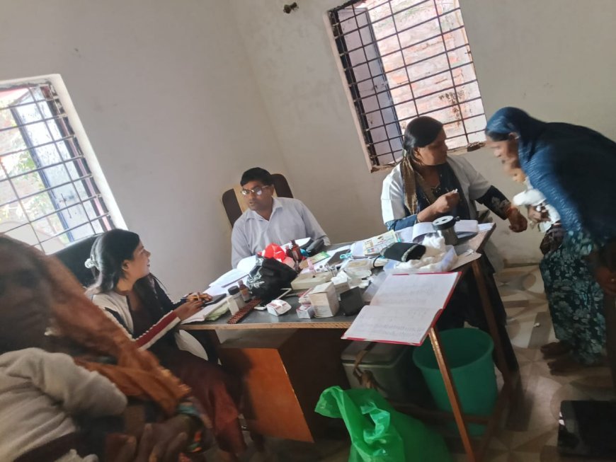 ग्राम स्वास्थ्य एवं पोषण दिवस पर किया गया 516 बच्चों का टीकाकरण