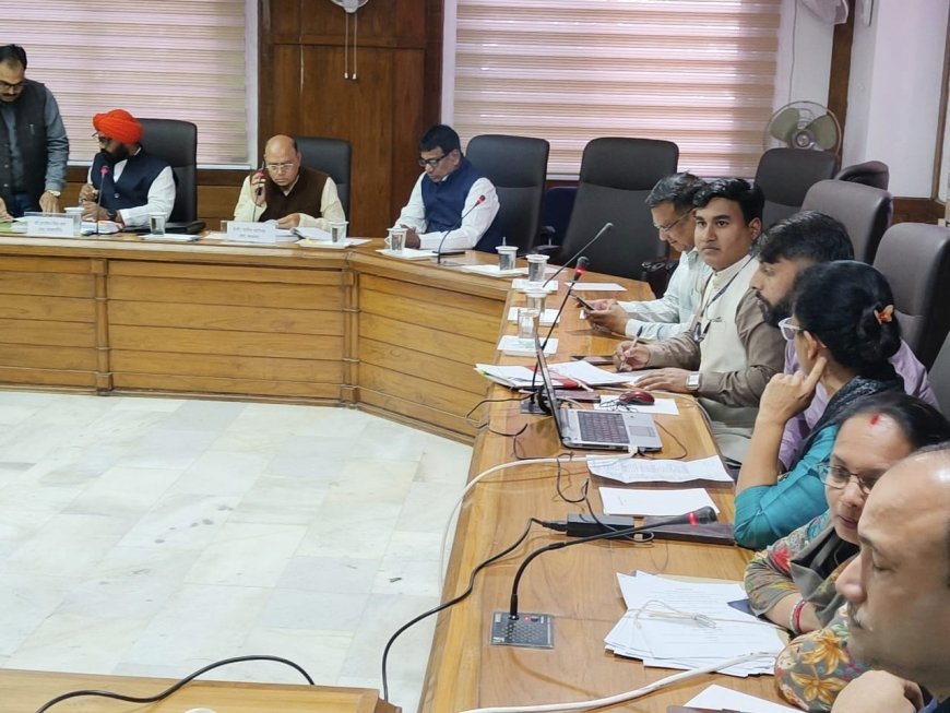 याचिका एवं अभ्यावेदन समिति की बैठक में शामिल हुए विधायक गोपालसिंह इंजीनियर