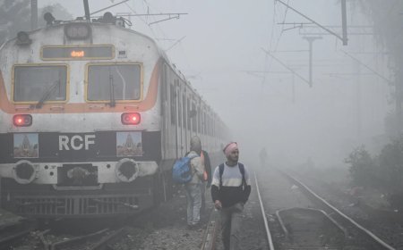North-India Dense Fog | उत्तर भारत के कुछ हिस्सों में घना कोहरा छाया, दिल्ली-NCR में फ्लाइट ऑपरेशन प्रभावित, प्रशासन ने किया रेड अलर्ट जारी