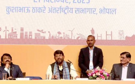 दुग्ध संकलन के साथ किसानों की आय बढ़ाने हो रहे हैं समन्वित प्रयास : पशुपालन एवं डेयरी राज्यमंत्री श्री पटेल