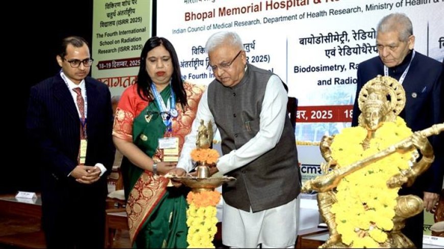 चिकित्सक, पीड़ित मानवता के सच्चे सेवक: राज्यपाल श्री पटेल