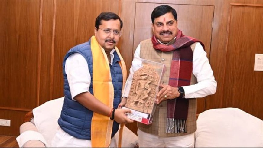 मुख्यमंत्री डॉ. मोहन यादव ने सोमवार को  बिहार भवन में नवनियुक्त कार्यकारी अध्यक्ष भारतीय जनता पार्टी श्री नितिन नबीन से सौजन्य मुलाकात की।