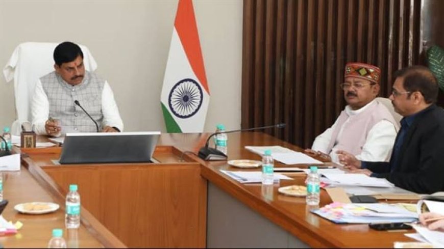 मृगनयनी, विंध्या वैली, कबीरा और प्राकृत जैसे ब्राण्ड के विक्रय केन्द्रों का जिला स्तर तक किया जाए विस्तार: मुख्यमंत्री डॉ. यादव