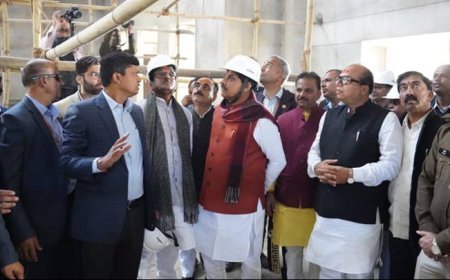 मुख्यमंत्री डॉ. यादव ने निर्माणाधीन गीता भवन का किया अवलोकन